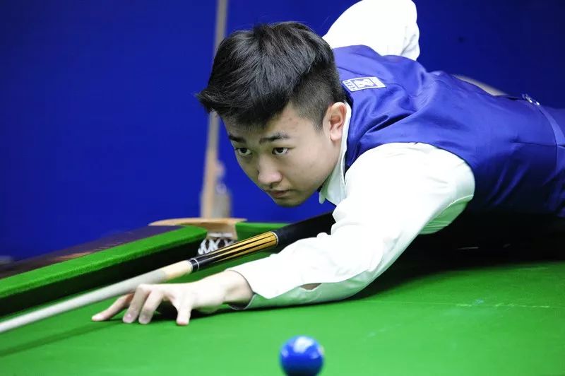 牢牢掌控 牢牢掌控